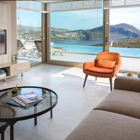 3 Bedroom Seaview Luxury In ヴィラ