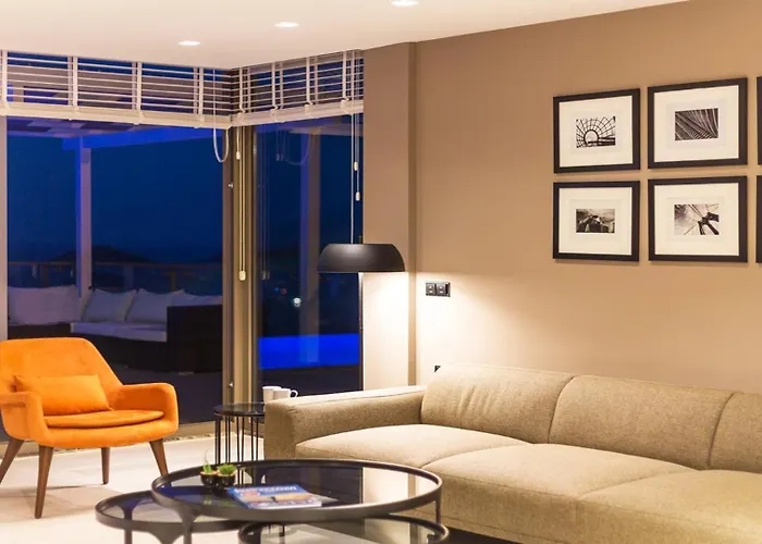 Villa 3 Bedroom Seaview Luxury In *