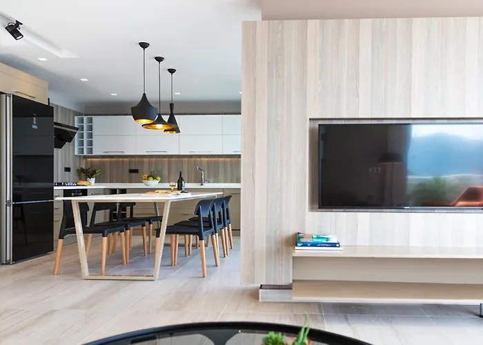 Villa 3 Bedroom Seaview Luxury In